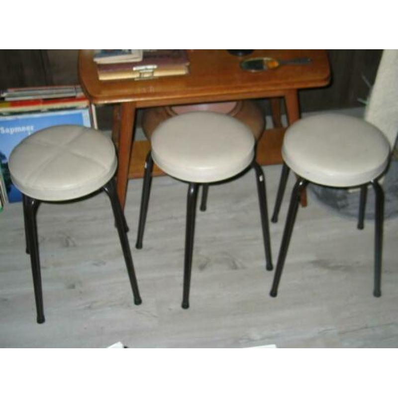 Krukken retro vintage gevoerde zitting jaren 60 a 70 orginel