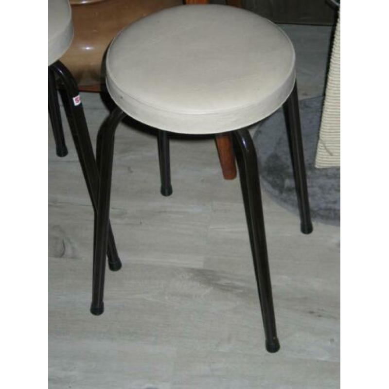 Krukken retro vintage gevoerde zitting jaren 60 a 70 orginel