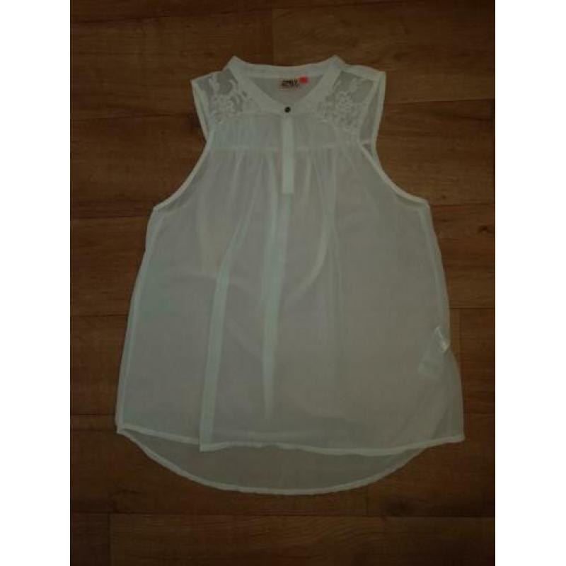 2 Only tops/blousjes 40