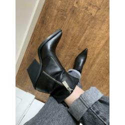Zwarte leren cowboy boots Zara