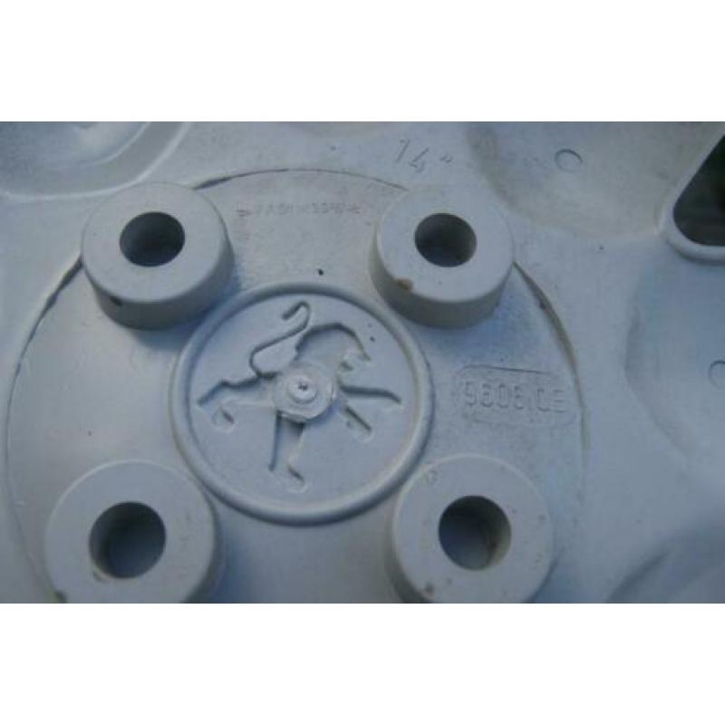 Wieldop Peugeot 107 14 inch (Model 2)