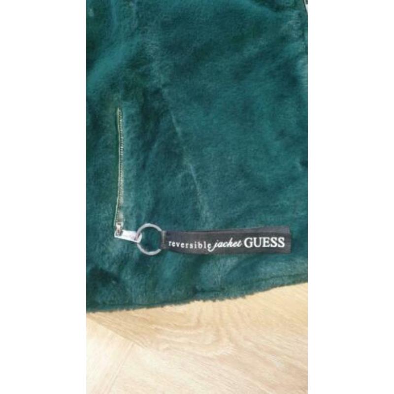 Guess jas maat xs