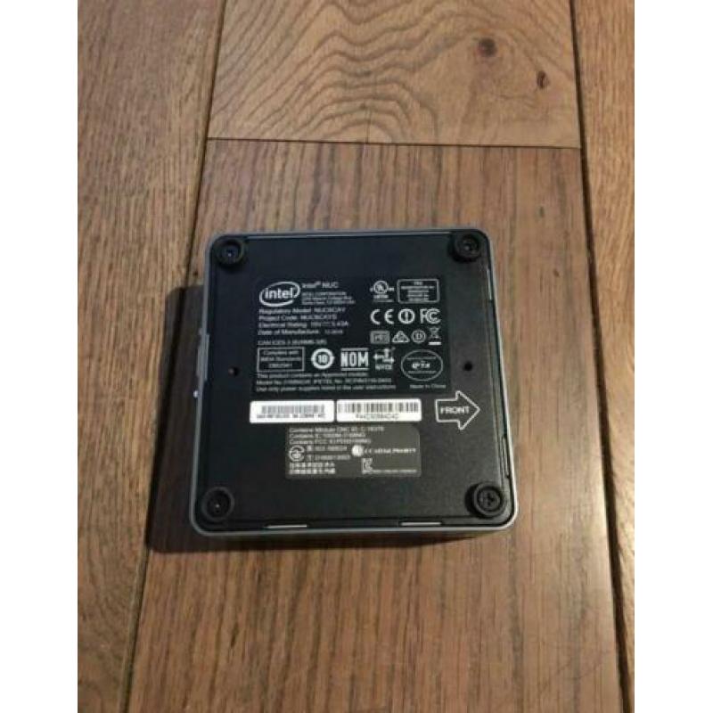 Intel NUC6CAYS - 8GB 1600mhz - Windows 10 - SSD