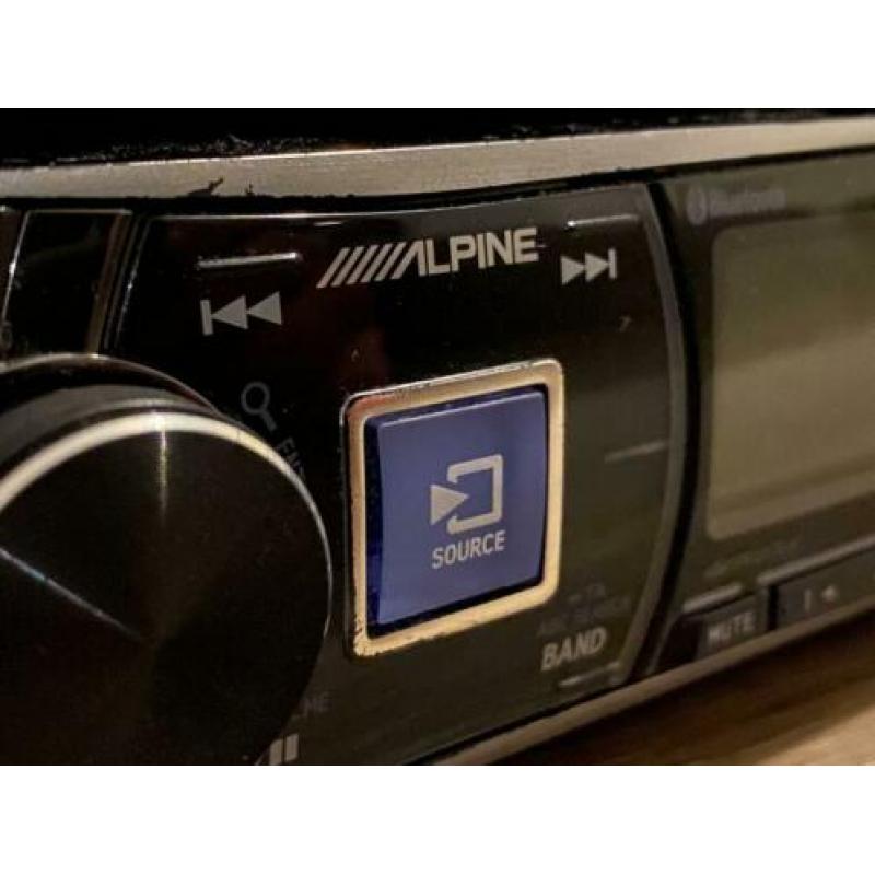 Alpine CDE-178BT