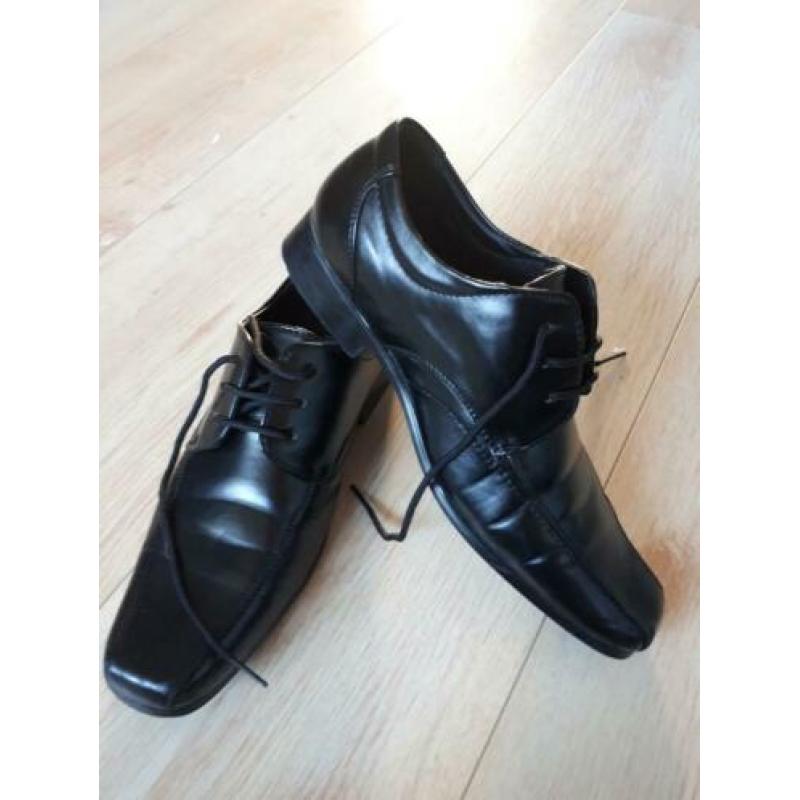 Schoenen gala/bruiloft etc...maat 37 ????