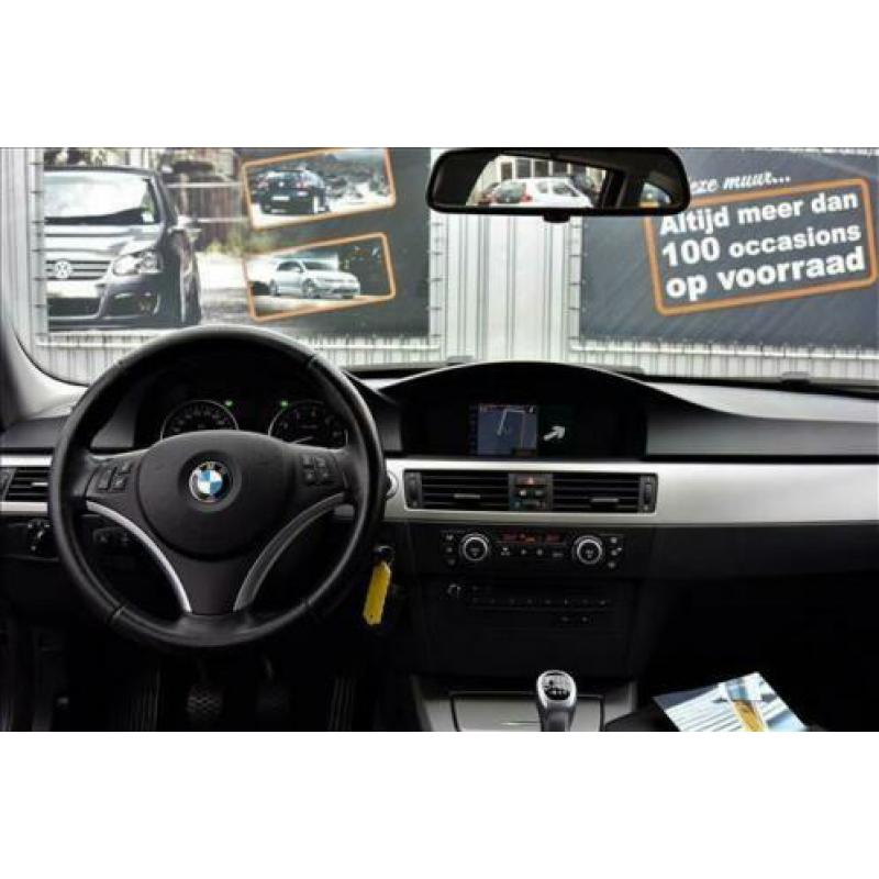 BMW 3 Serie Touring 325i 218pk High Executive XENON NAVI CLI