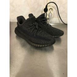 Adidas yeezy 42 zwart (us8,5 )