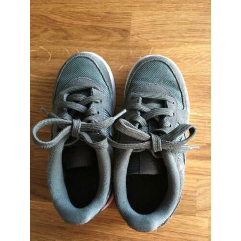 Nike schoenen maat 26