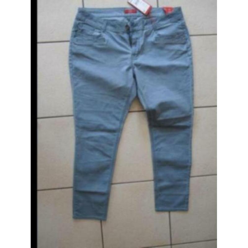 Nieuwe broek S. Oliver ankle maat 44/46