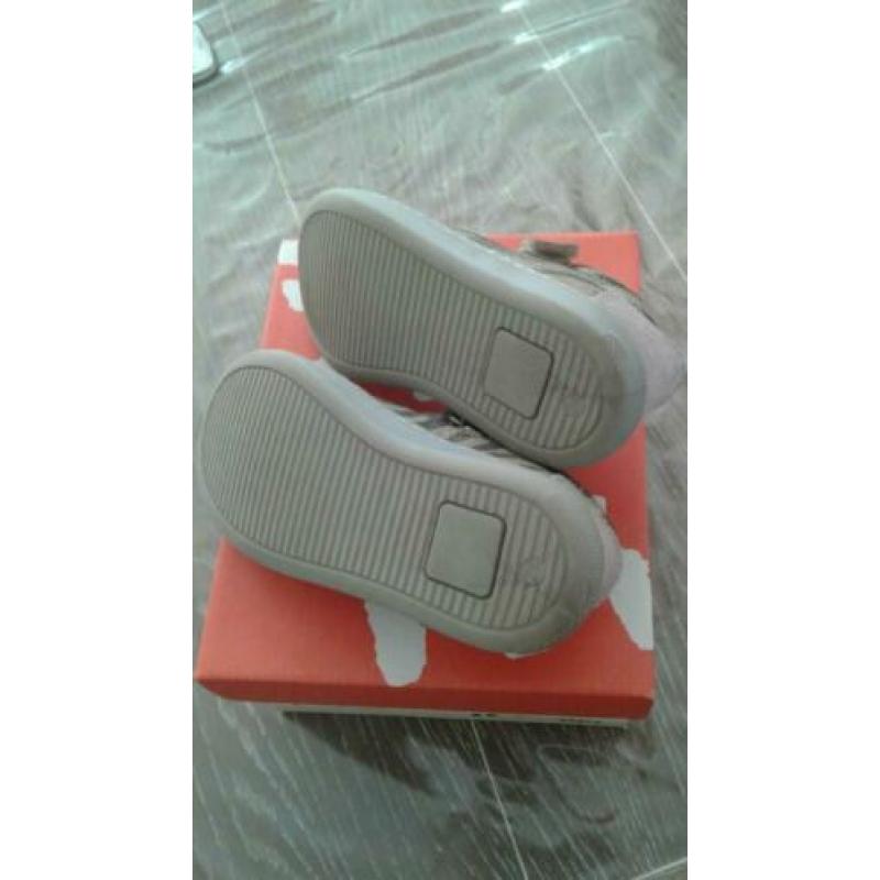Te koop zgan Ikke meisjes ballarina schoenen maat 26 leder
