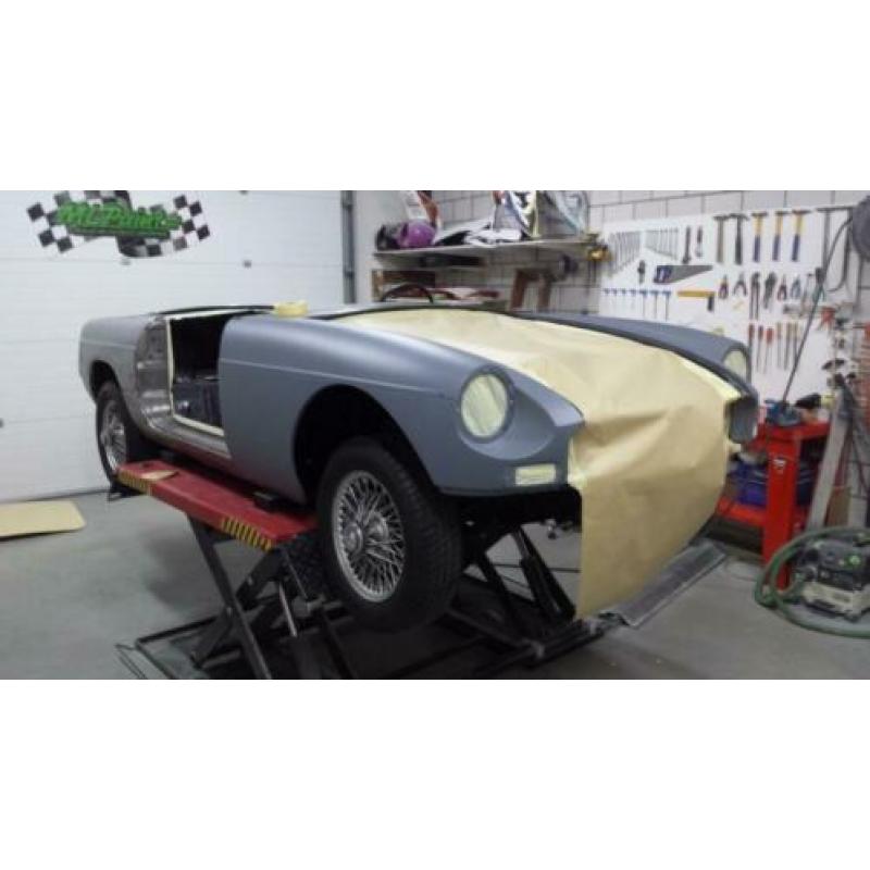 MG -B 1.8 1979 rood