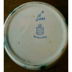 2 mooie vintage bloempotten