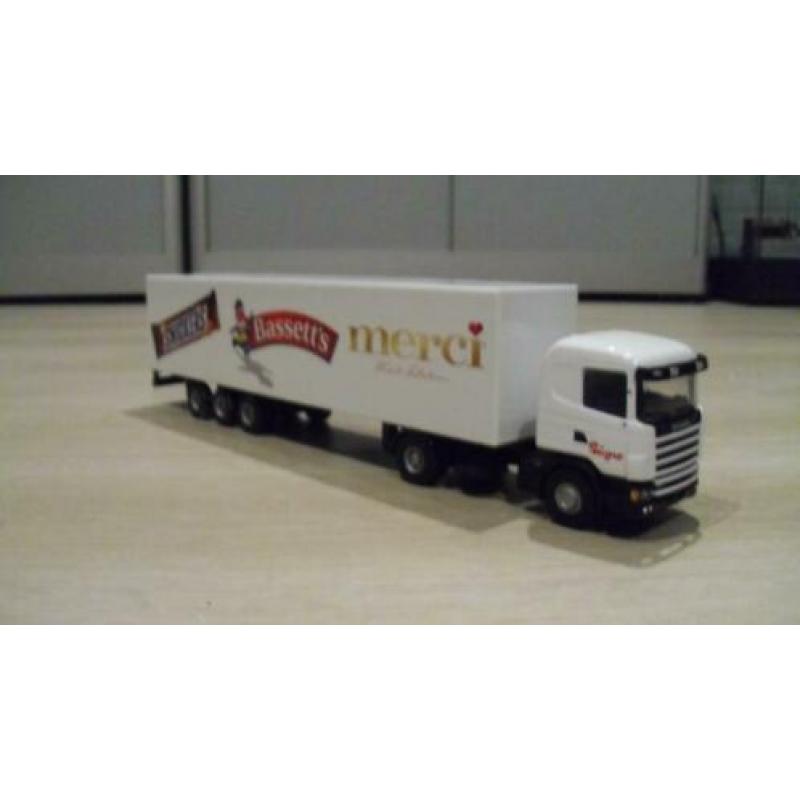 Te koop mooie lion toys scania 124l 400 sugro schaal 1:50