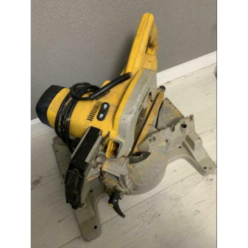 Dewalt Dw 707 cirkel zaag/ verstekzaag /afkortzaag igst !!!