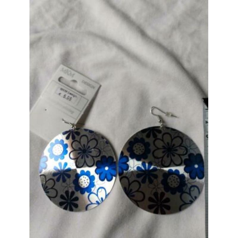 3+1 GRATIS! #1 Grote ronde oorbellen zilverkleur met blauw