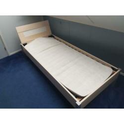 eenpersoonsbed