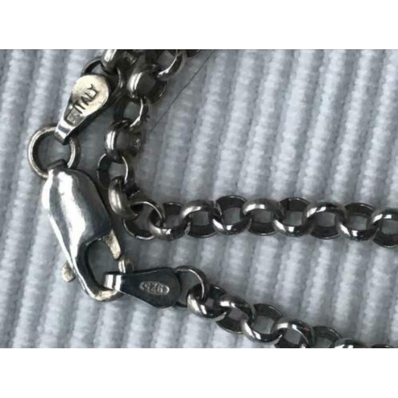 Mooie zilveren zeeuwse knoop 3cm, aan lange jasseron ketting