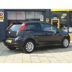 Fiat Punto 1.4 3DR GRANDE Dynamic
