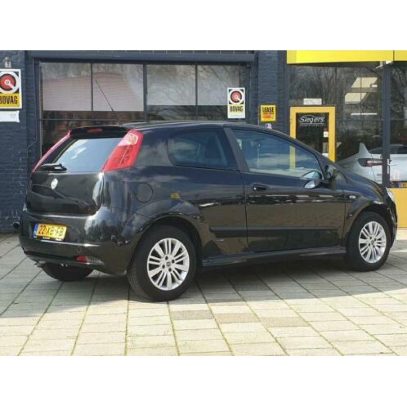 Fiat Punto 1.4 3DR GRANDE Dynamic