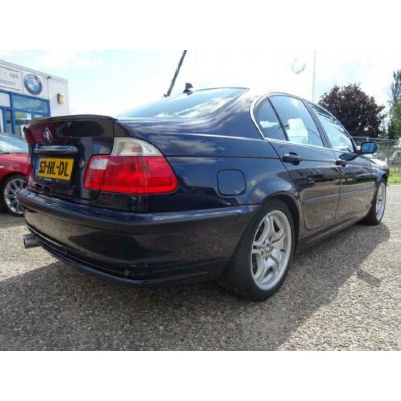 BMW 3-serie 320i Executive nette bmw 320i
