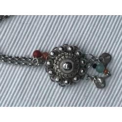 Mooie zilveren zeeuwse knoop 3cm, aan lange jasseron ketting