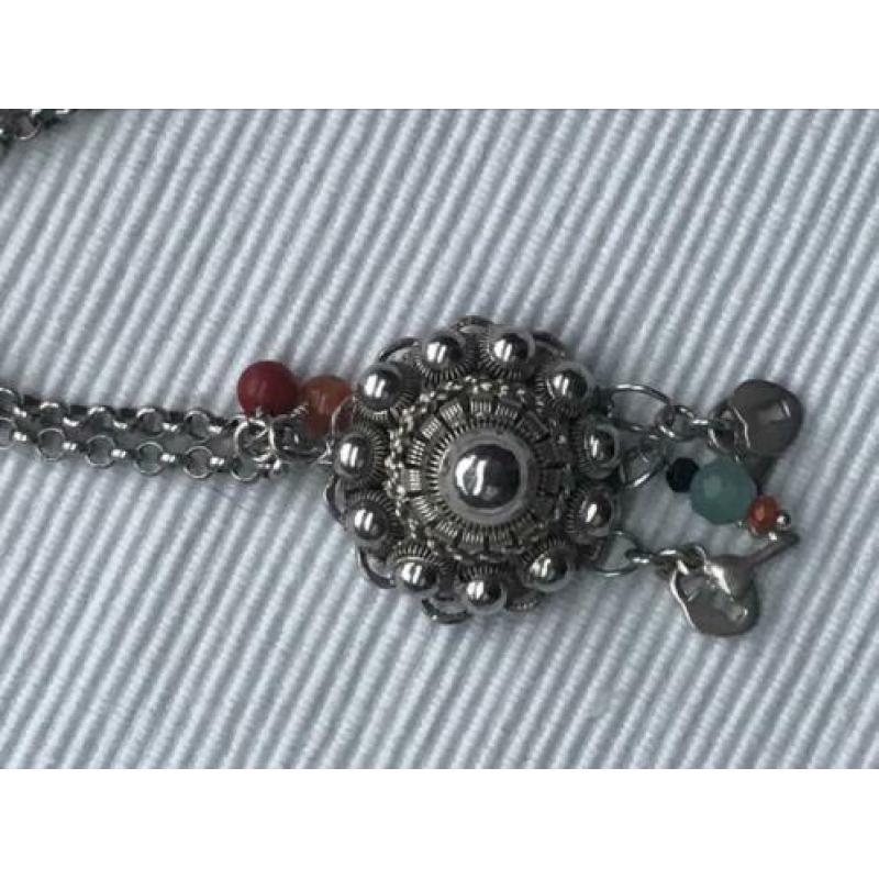 Mooie zilveren zeeuwse knoop 3cm, aan lange jasseron ketting