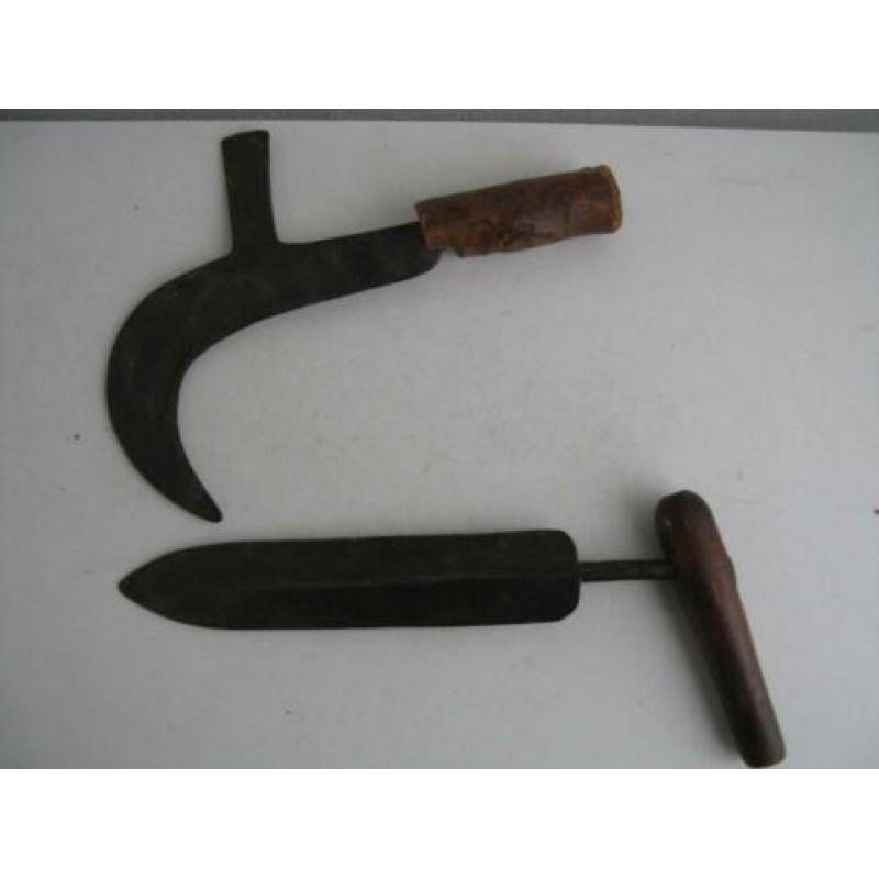2 voorwerpen antiek gereedschap