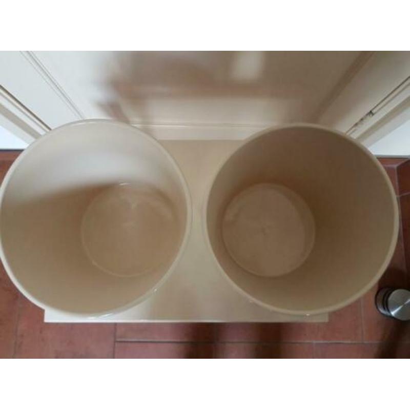 2 bloempotten creme