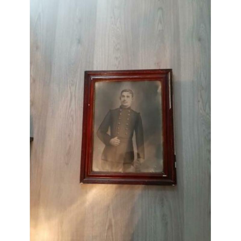 Originele foto in lijst militair. Ww1?
