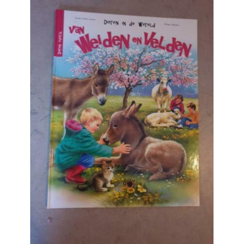 Dieren in de wereld van weiden en velden