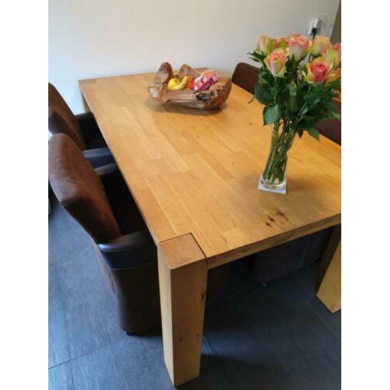 Eethoek met 4 stoelen 100x180 cm - tafel en dressoir