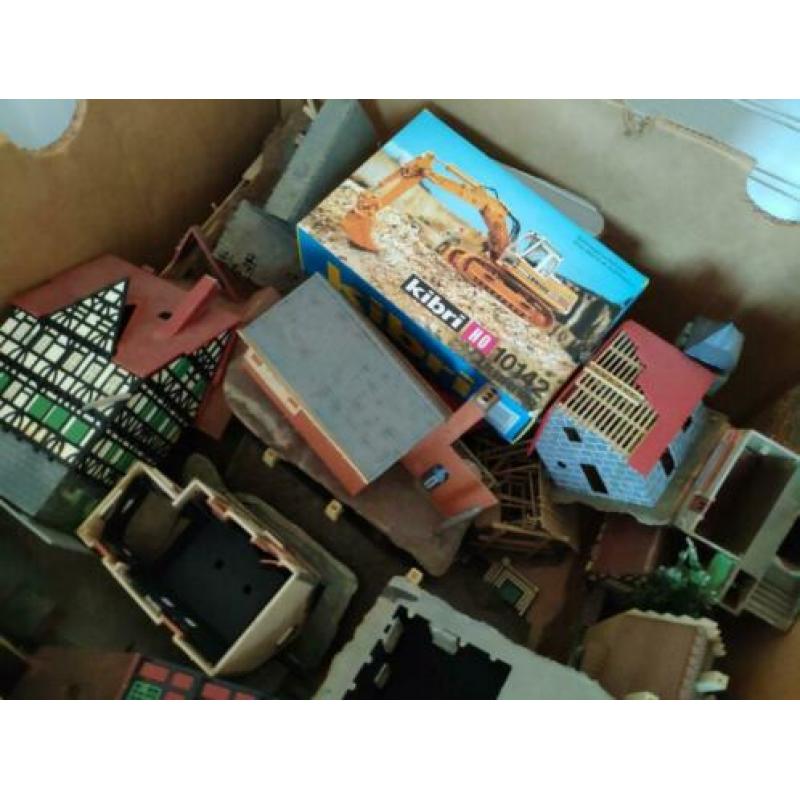 Assortiment model huisjes (incl. Revell)