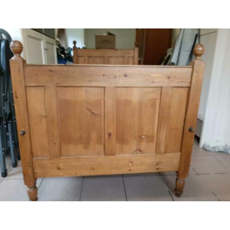Brocante ledikant