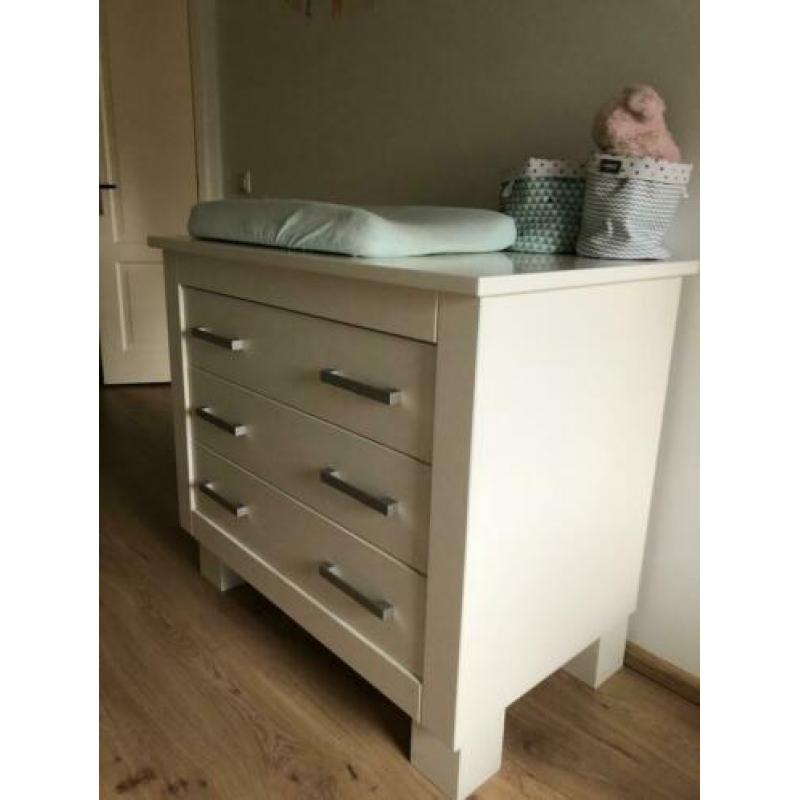 Mooie complete babykamer!