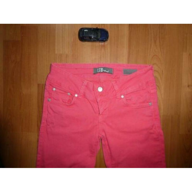 Rode LTB New Molly, Super Slim broek maat 25-32
