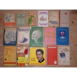 Kookboekjes en folders jaren '40 t/m '70.