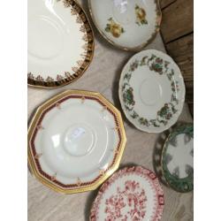 6 schotels met gouden accenten voor €5,-