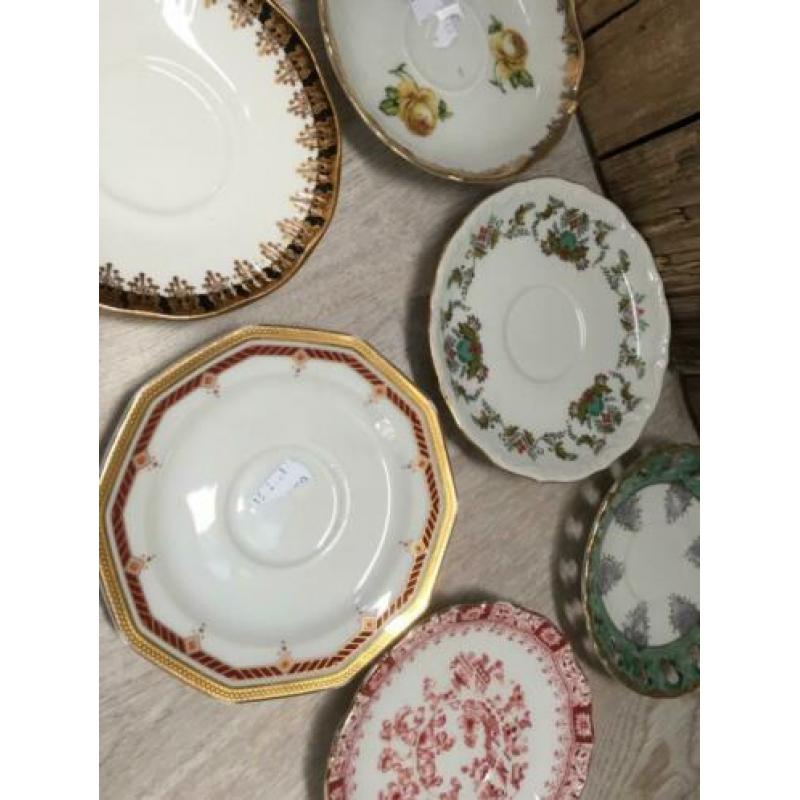 6 schotels met gouden accenten voor €5,-