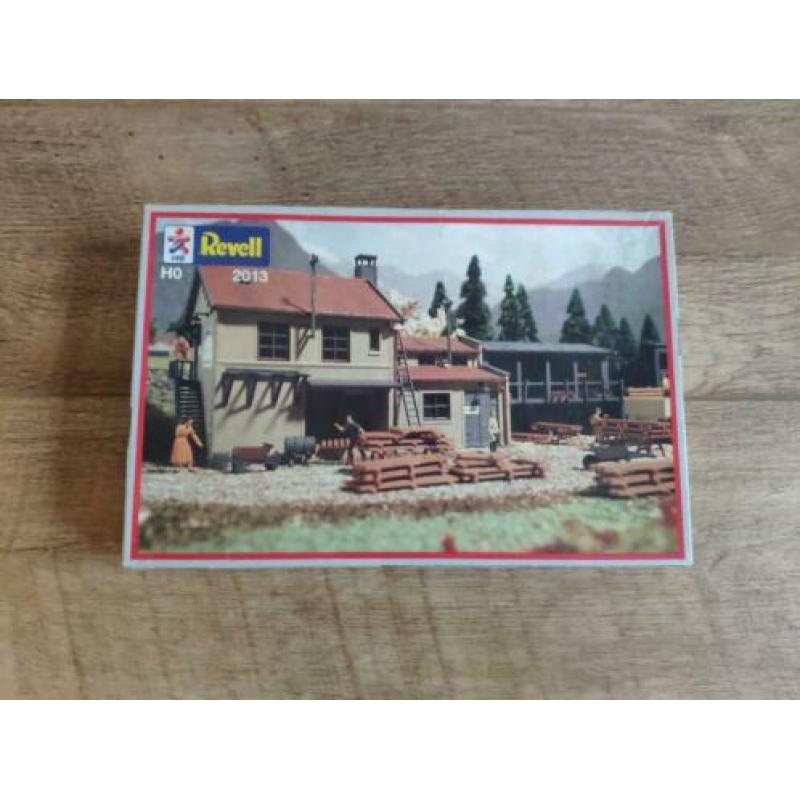Assortiment model huisjes (incl. Revell)