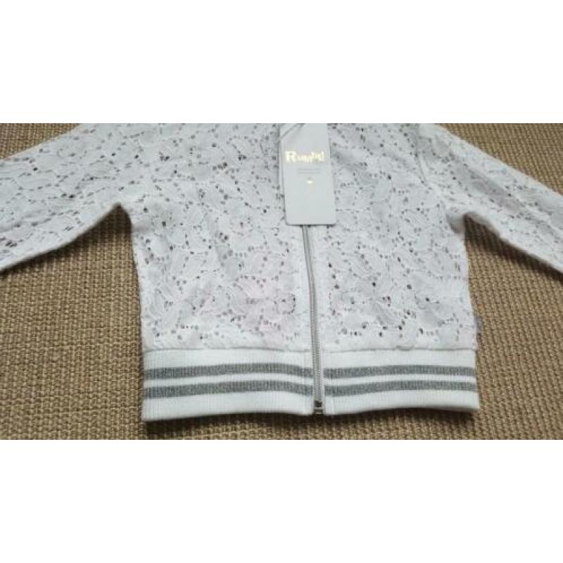 Nieuw! Wit zomervestje van Rumbl! Royal maat 116