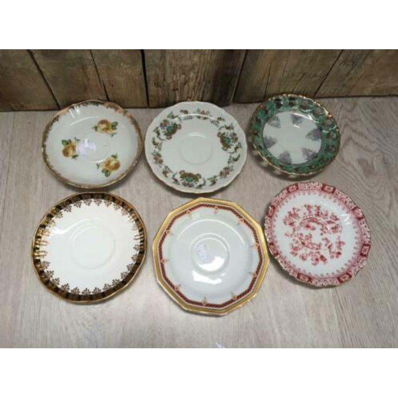 6 schotels met gouden accenten voor €5,-
