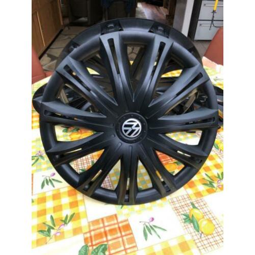 17 inch wieldoppenset met VW logo