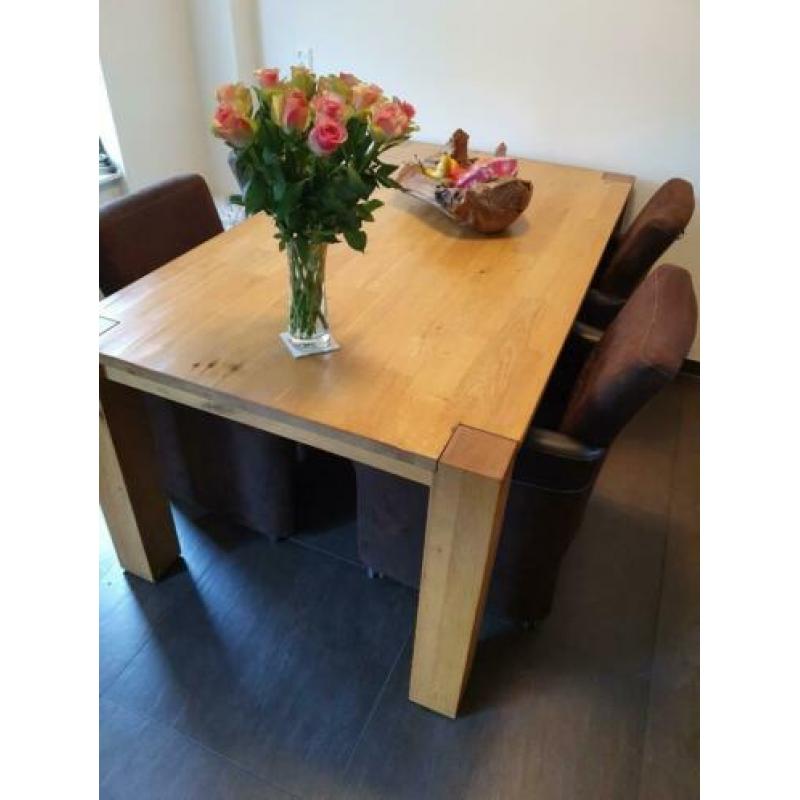 Eethoek met 4 stoelen 100x180 cm - tafel en dressoir