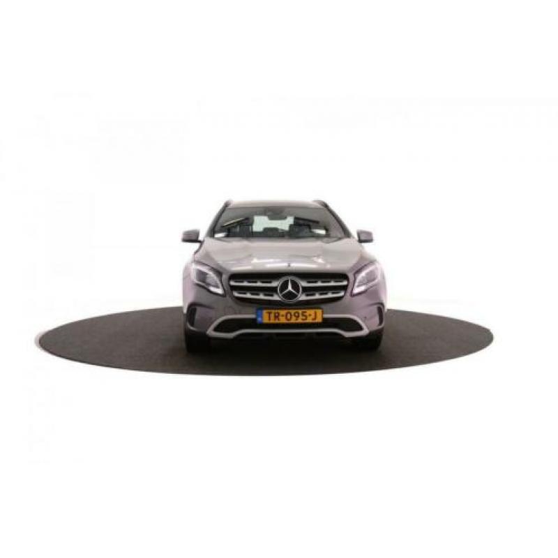 Mercedes-Benz GLA-Klasse 180 Business Solution Plus Upgrade