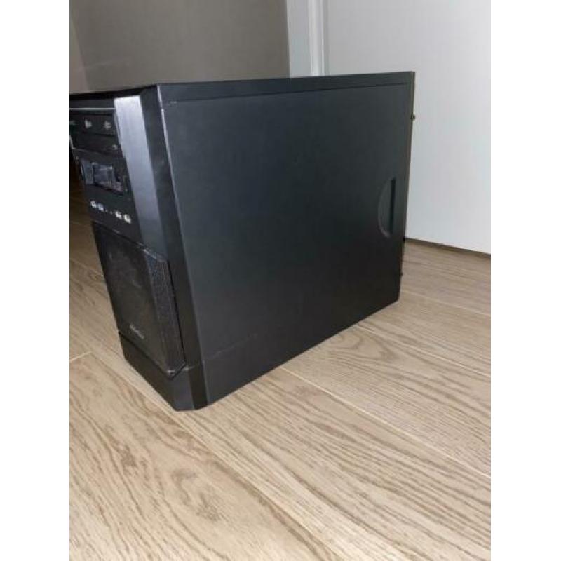 LG sharkoon computerkast