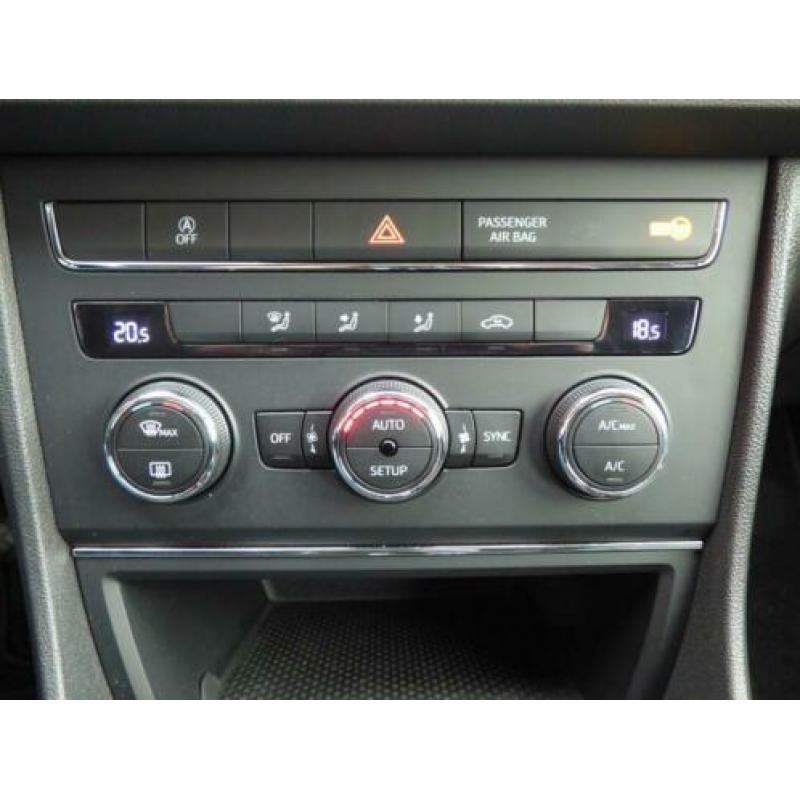 Seat Leon ST 1.2 TSI Style/ LAGE KM/ ZEER MOOI! (bj 2015)