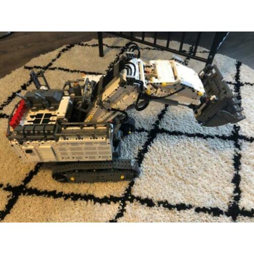 Lego Technic 42100 Liebherr R 9800 graafmachine