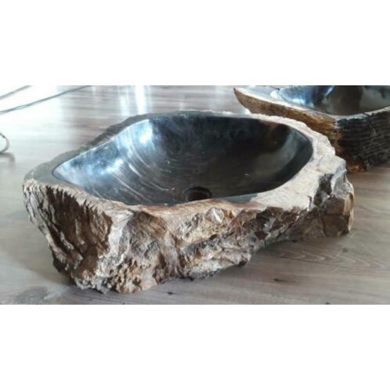 wastafel/wasbak versteend hout