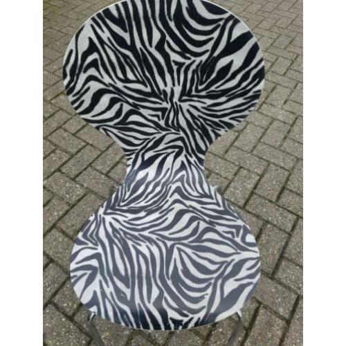 4 desing stapel zebra stoelen