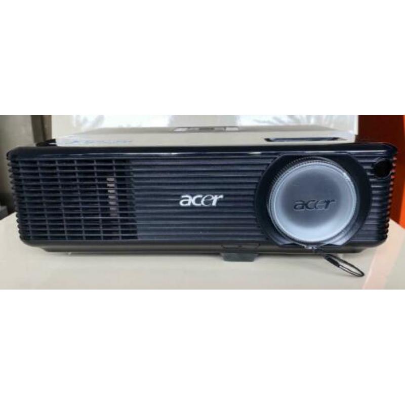 Acer P1100 DLP Projector (Beamer) HDMI VGA